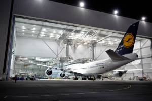 Lufthansa 747-8I paint hangar roll out K65426-